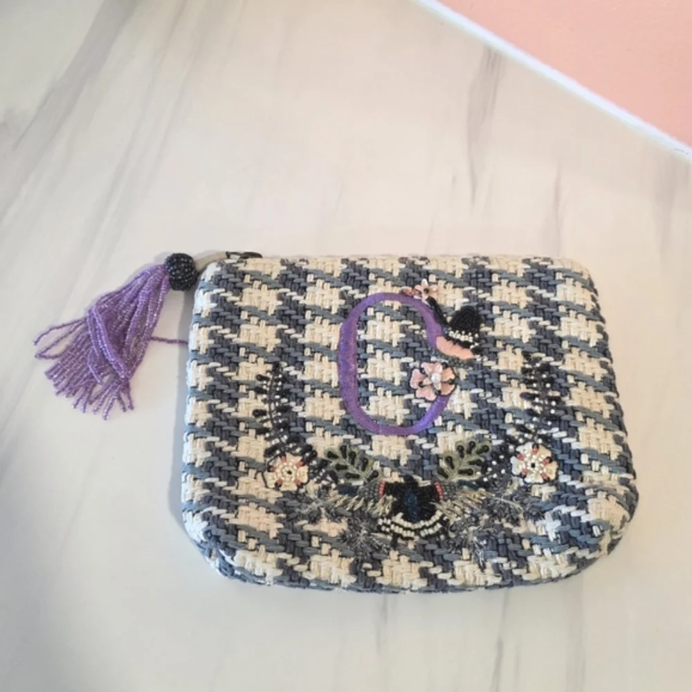 Anthropologie stylish houndstooth